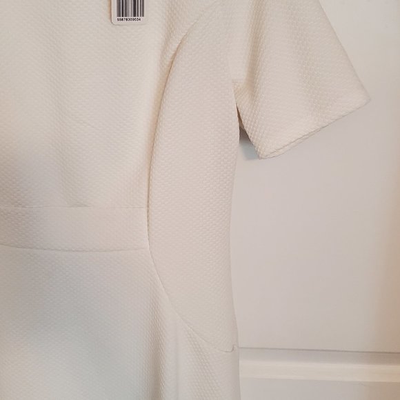 Cream dress - Picture 8 of 8